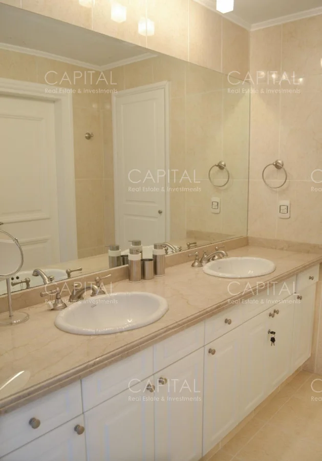 Apartamento en Playa Mansa, propiedad 281588 -Imagen 18