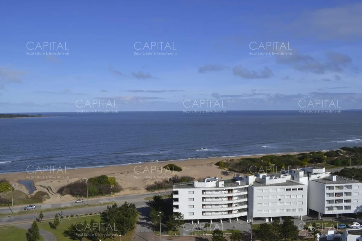 Apartamento en Playa Mansa, propiedad 281588 -Imagen 19