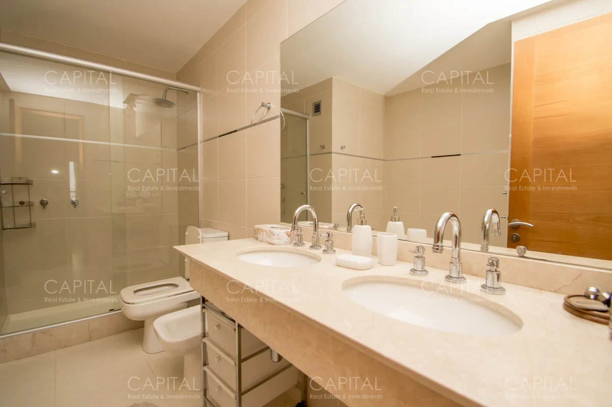 Apartamento en Playa Mansa, propiedad 281600 -Imagen 8