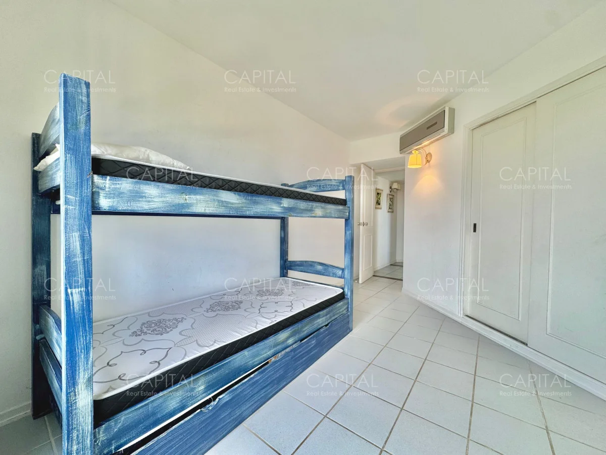Apartamento en Playa Mansa, propiedad 281603 -Imagen 16