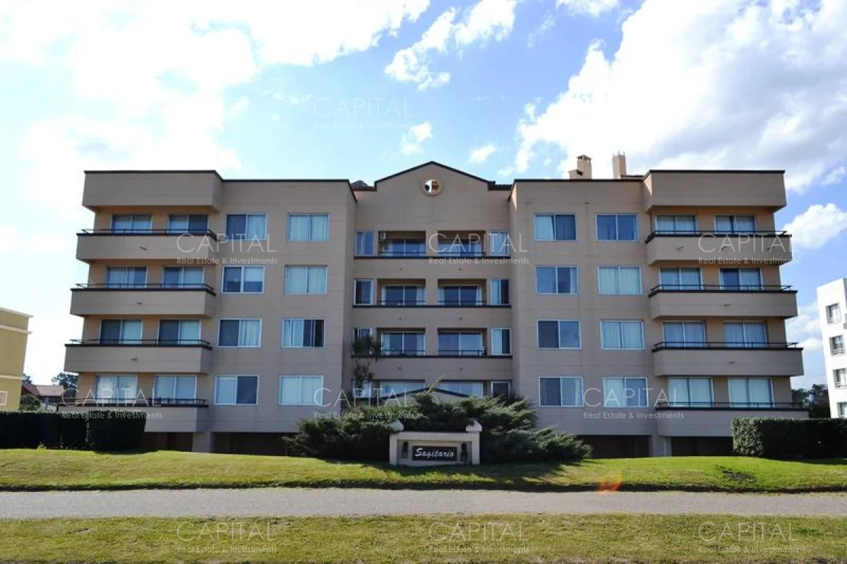 Apartamento en Playa Mansa, propiedad 281603 -Imagen 21