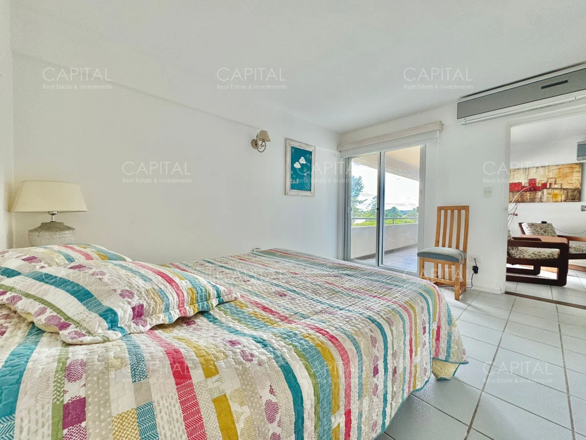 Apartamento en Playa Mansa, propiedad 281603 -Imagen 9