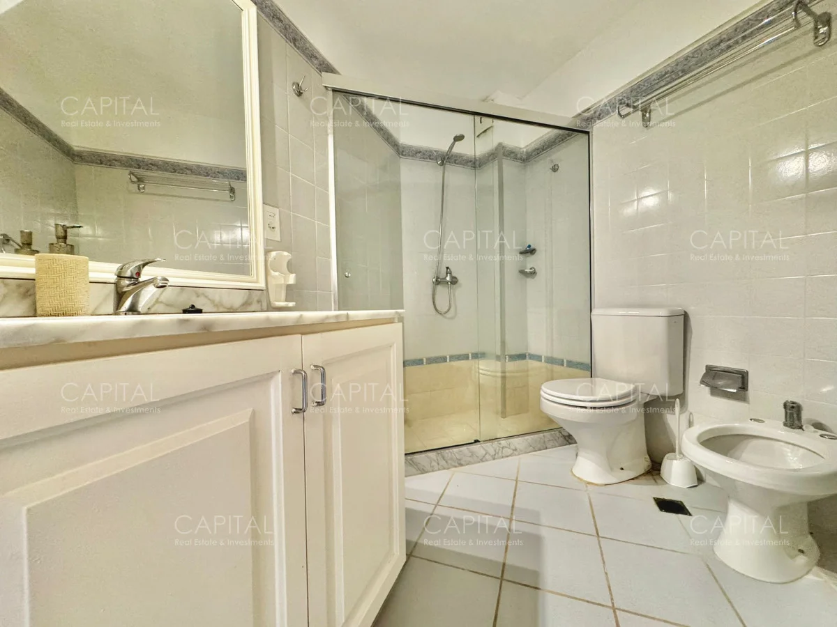 Apartamento en Playa Mansa, propiedad 281603 -Imagen 10