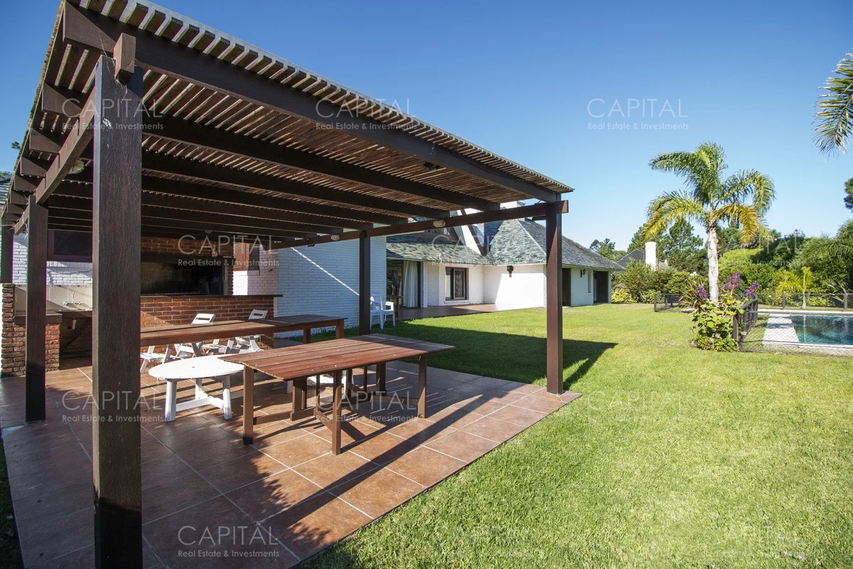 Casa en Playa Mansa, propiedad 281721 -Imagen 3
