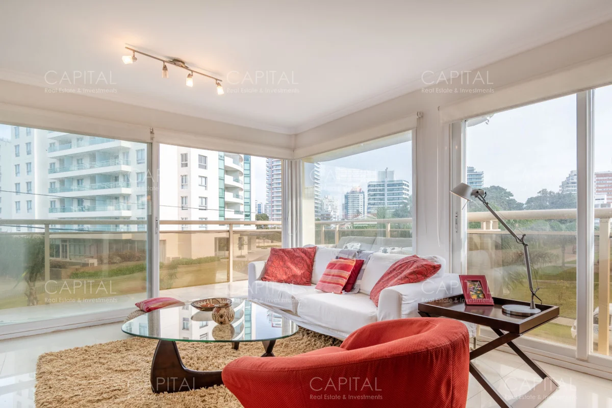 Apartamento en Playa Brava, propiedad 281731 -Imagen 1