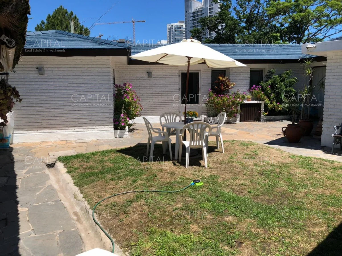 Casa en Playa Mansa, propiedad 281765 -Imagen 9