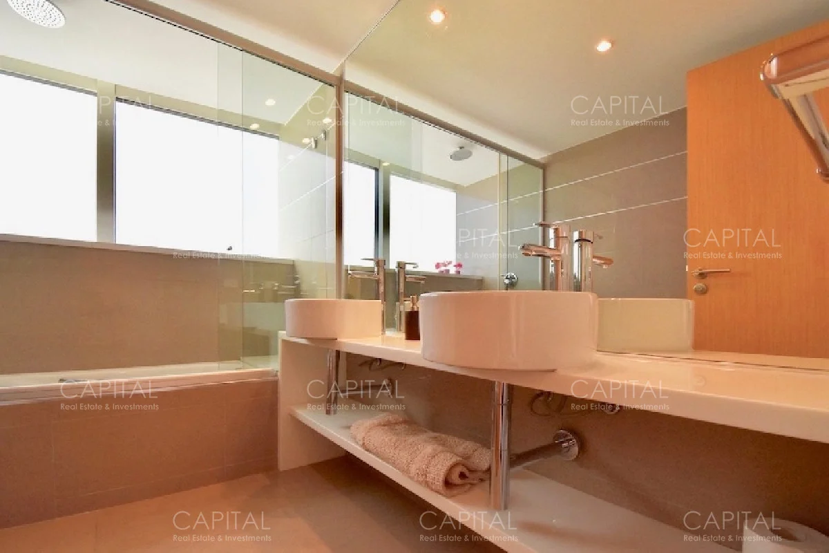 Apartamento en Playa Mansa, propiedad 281785 -Imagen 11