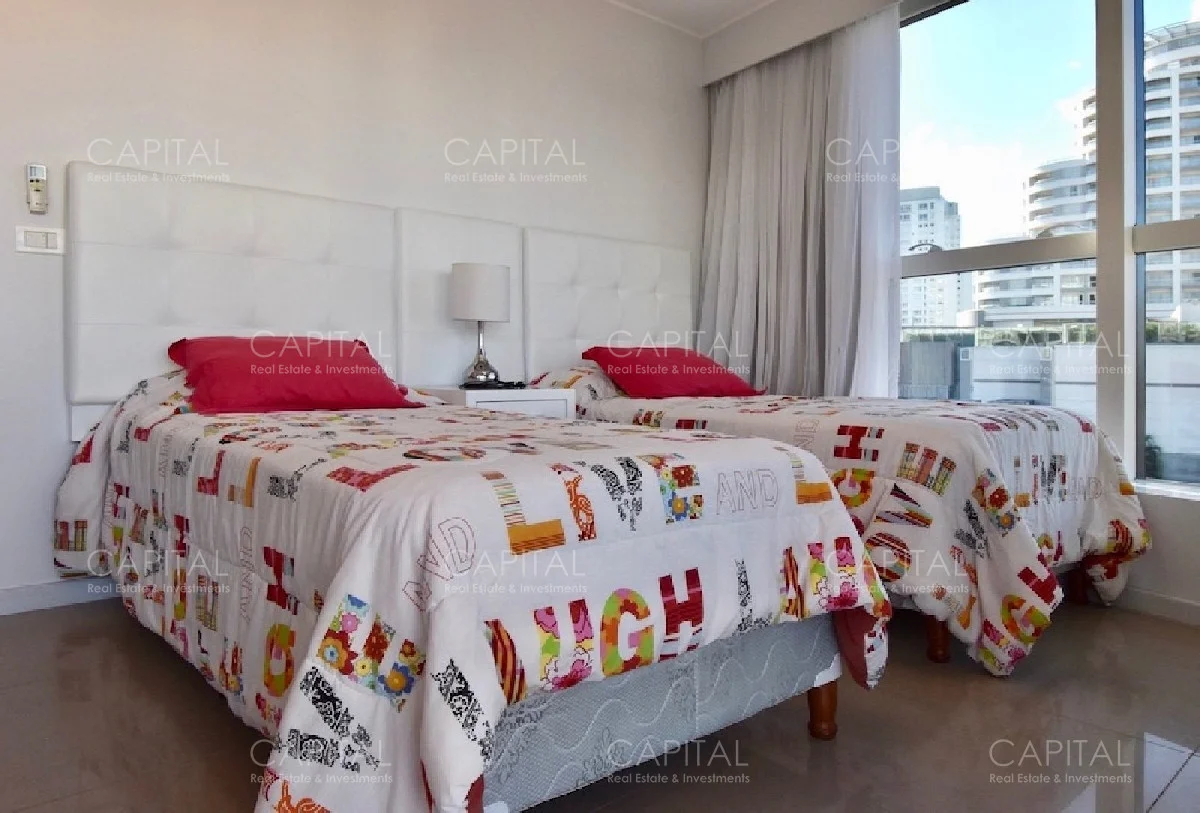 Apartamento en Playa Mansa, propiedad 281785 -Imagen 12