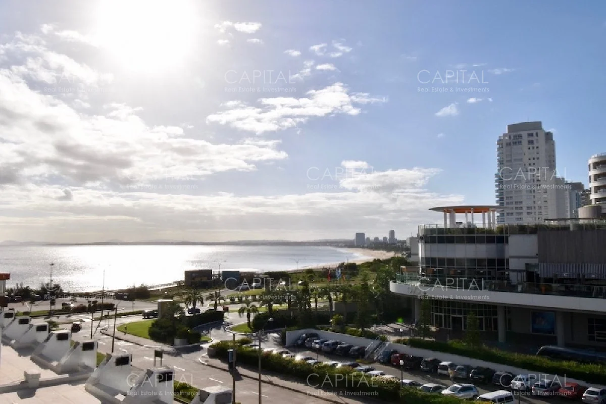 Apartamento en Playa Mansa, propiedad 281785 -Imagen 4
