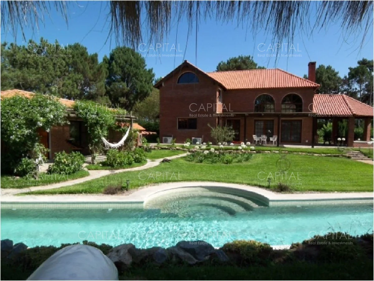 Casa en Pinares, propiedad 281803 -Imagen 1