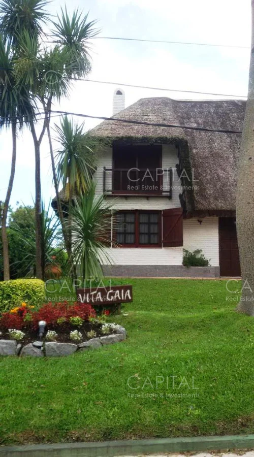 Casa en Pinares, propiedad 281828 -Imagen 2