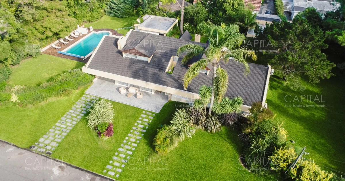 Casa en Playa Mansa, propiedad 281834 -Imagen 2
