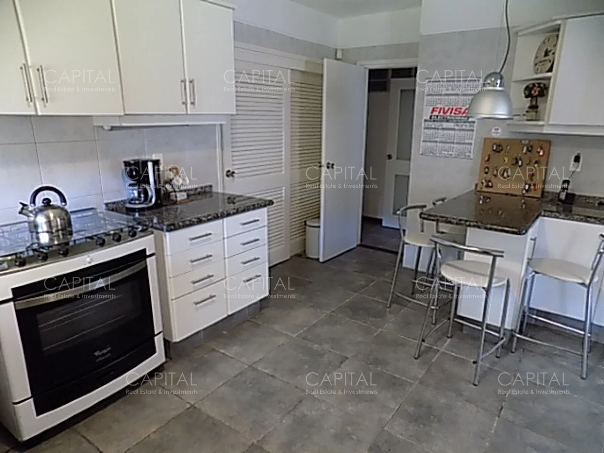 Casa en Playa Mansa, propiedad 281834 -Imagen 13