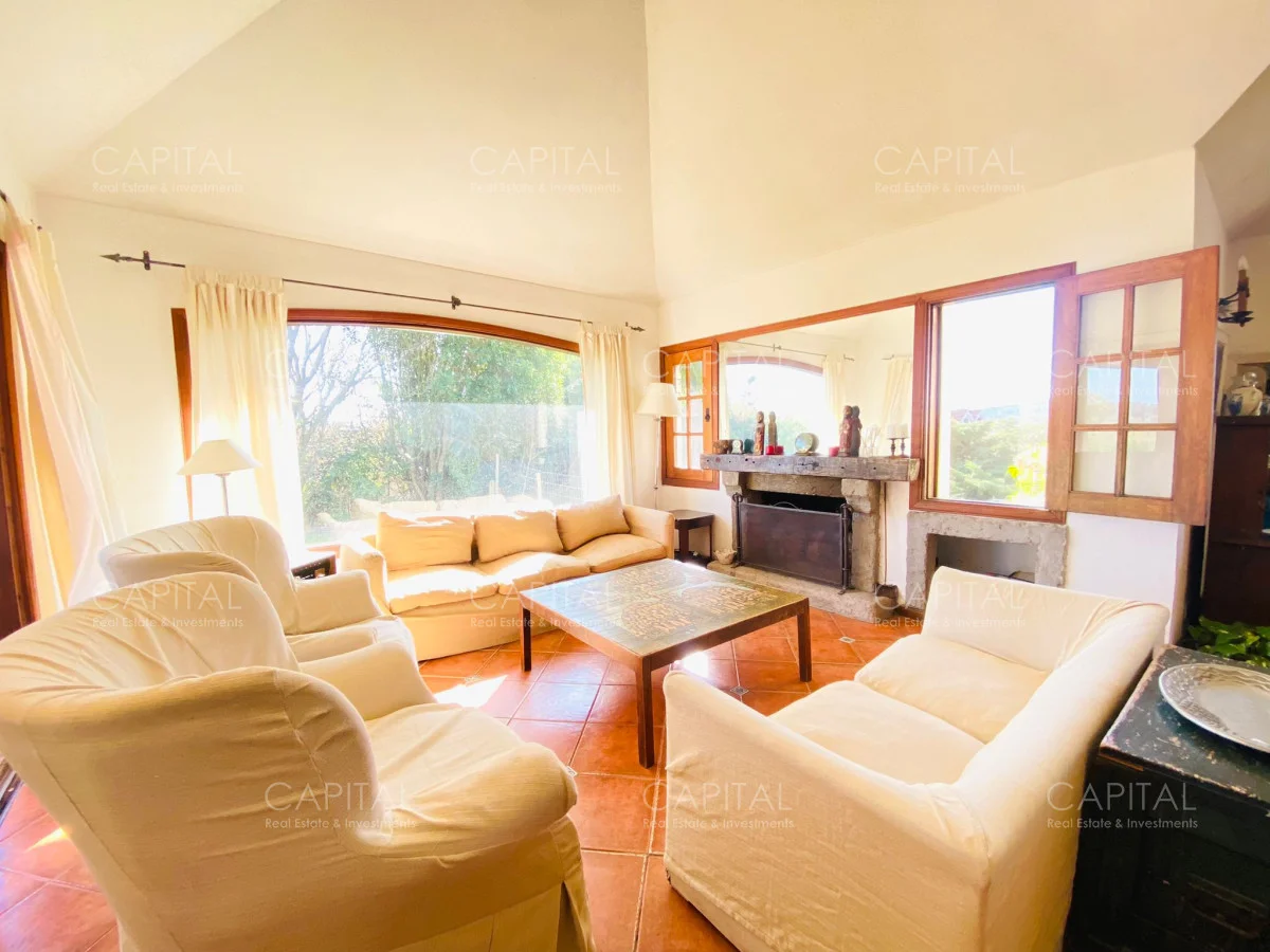 Casa en Pinares, propiedad 281838 -Imagen 2
