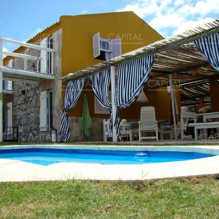 Casa en Manantiales, propiedad 281852 -Imagen 1