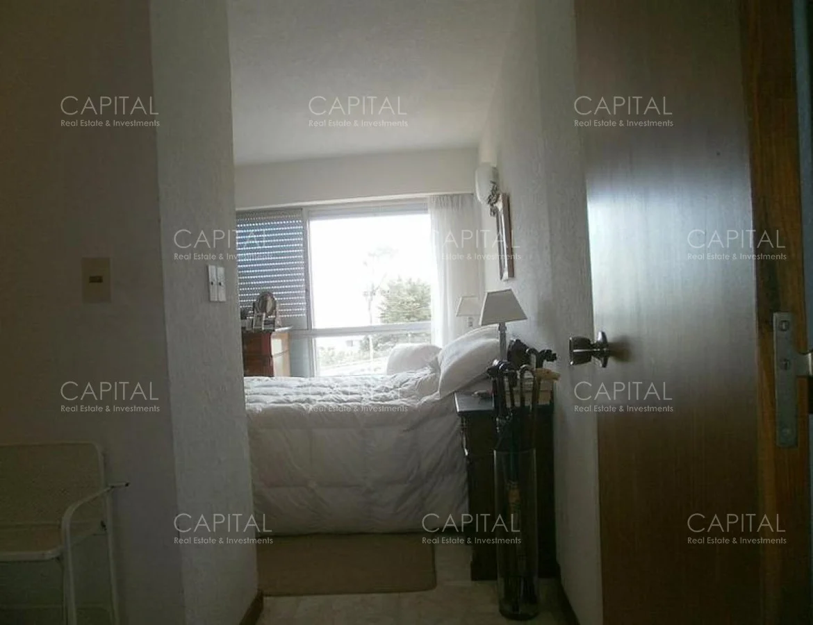 Apartamento en Playa Mansa, propiedad 281973 -Imagen 3