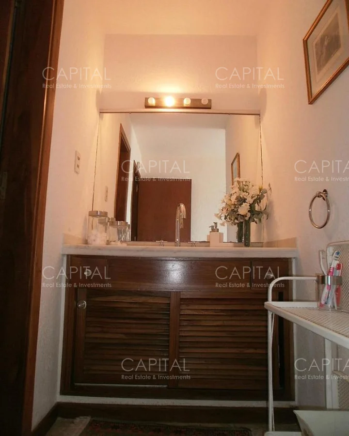 Apartamento en Playa Mansa, propiedad 281973 -Imagen 8