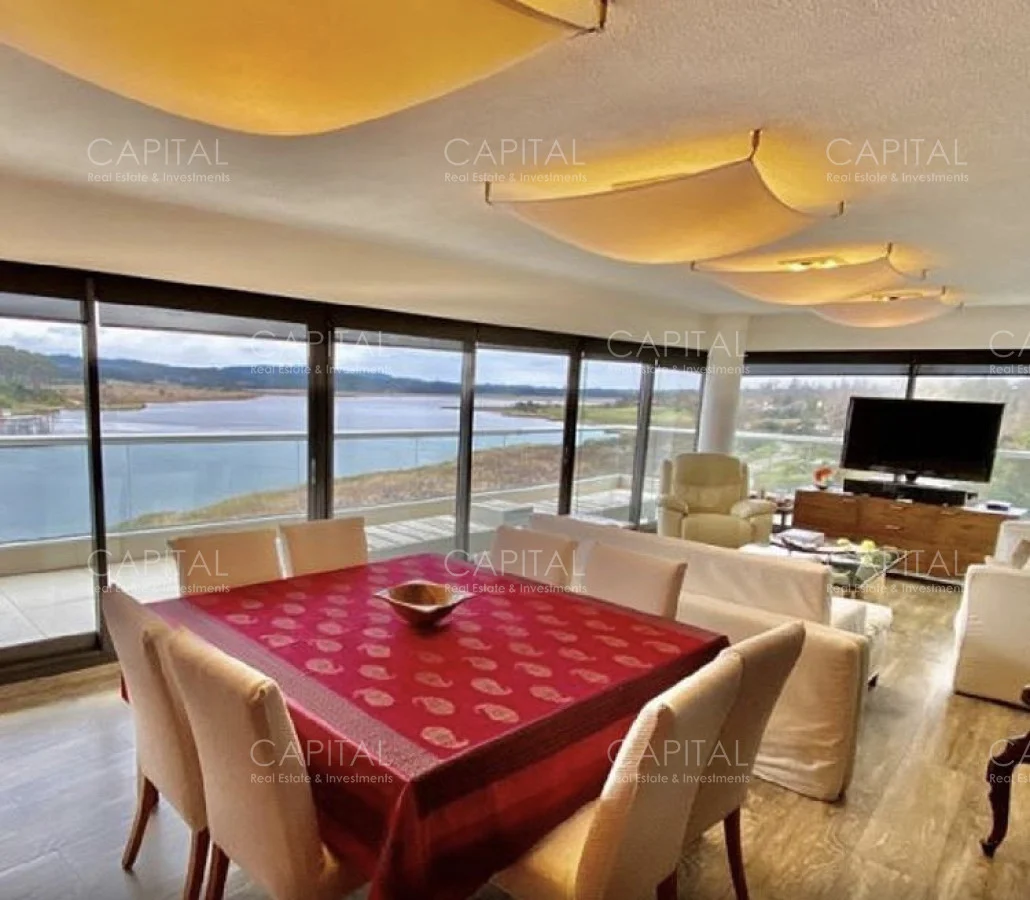 Apartamento en Playa Mansa, propiedad 282719 -Imagen 1