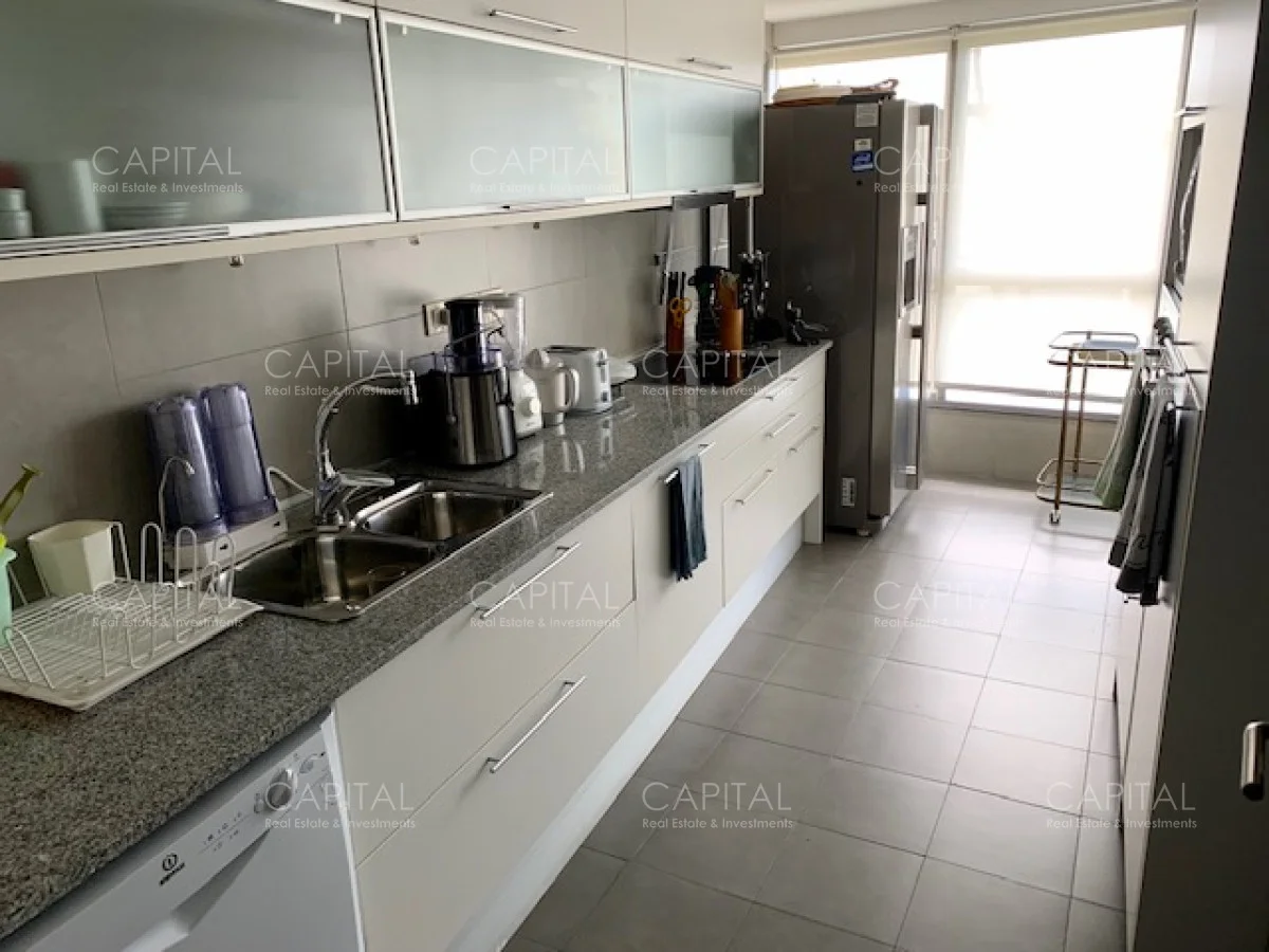 Apartamento en Playa Mansa, propiedad 282719 -Imagen 17