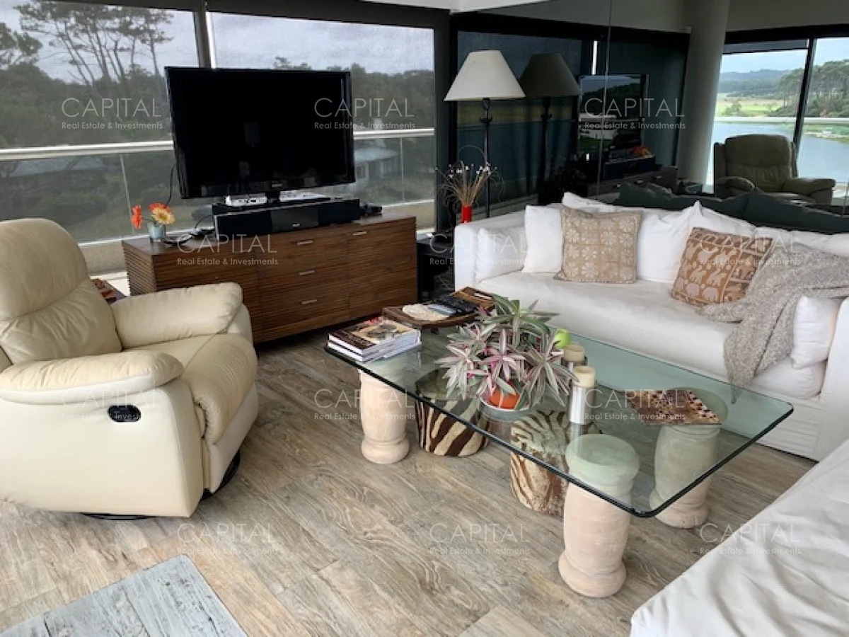 Apartamento en Playa Mansa, propiedad 282719 -Imagen 20