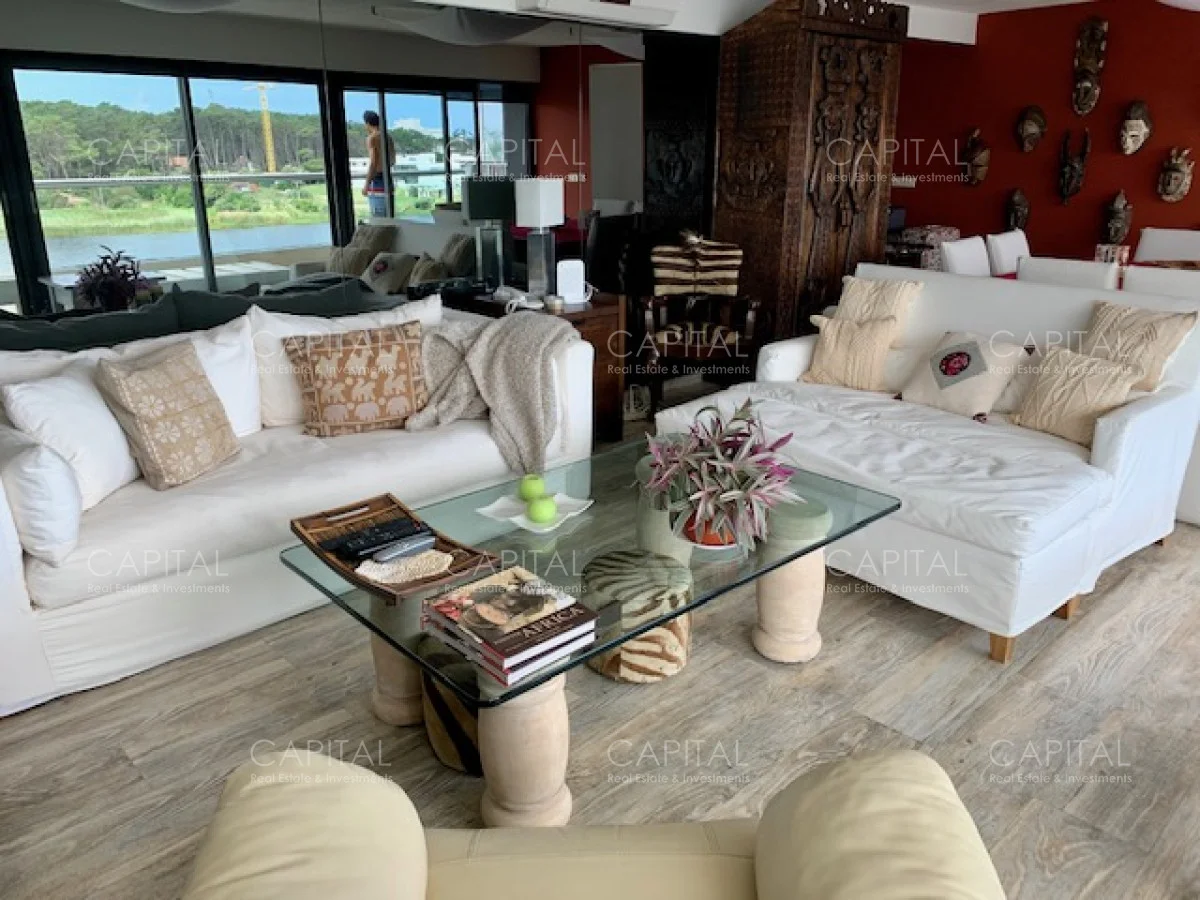 Apartamento en Playa Mansa, propiedad 282719 -Imagen 21