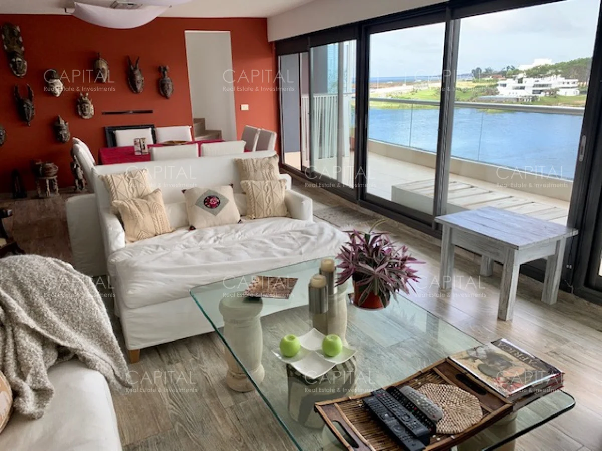 Apartamento en Playa Mansa, propiedad 282719 -Imagen 24