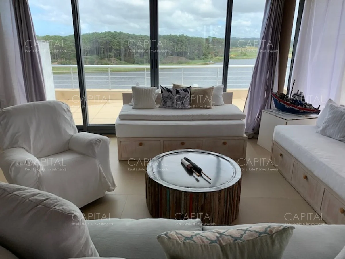 Apartamento en Playa Mansa, propiedad 282719 -Imagen 10