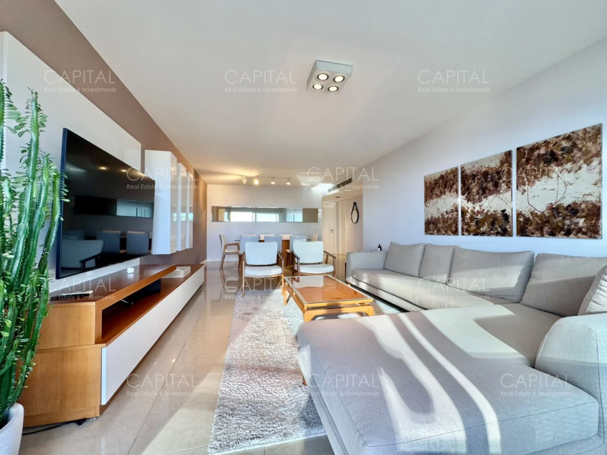 Apartamento en Playa Mansa, propiedad 285377 -Imagen 2