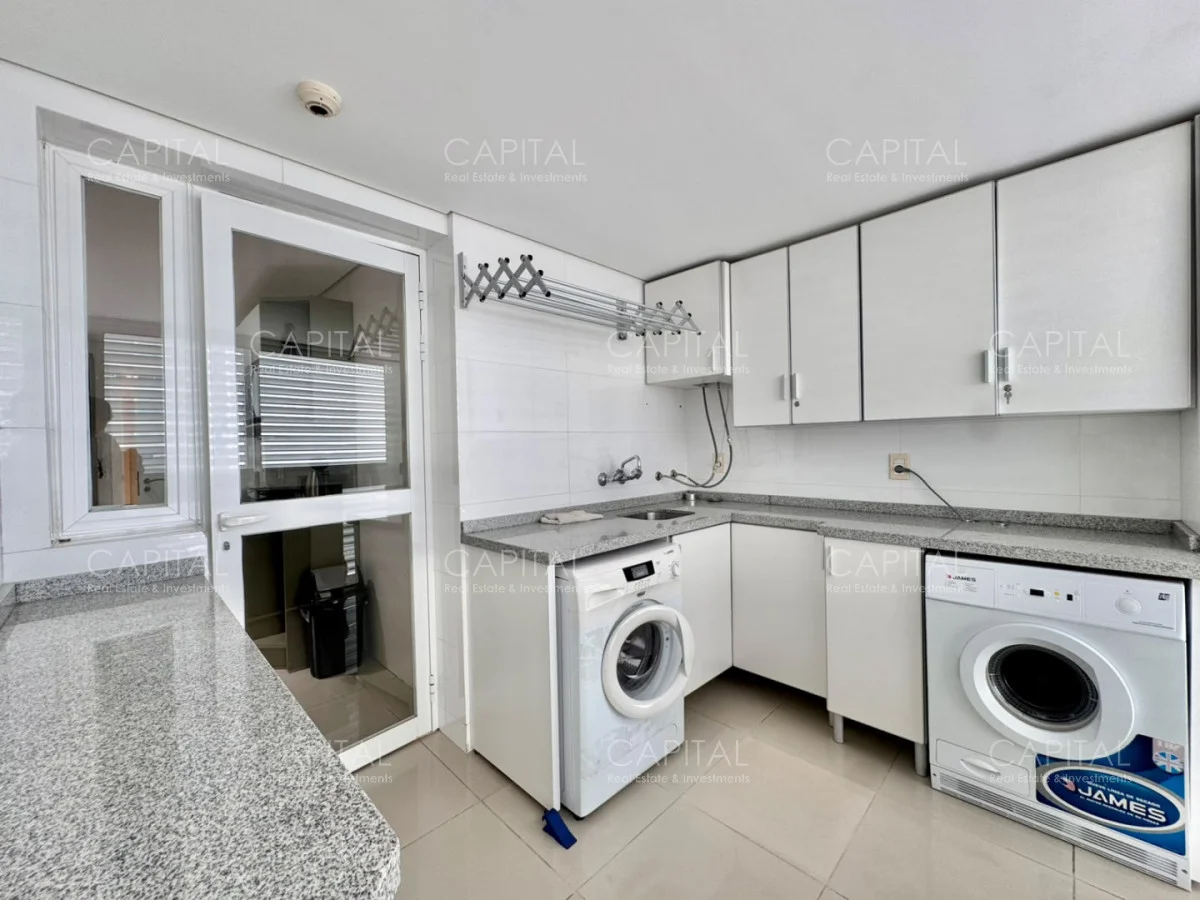 Apartamento en Playa Mansa, propiedad 285377 -Imagen 20