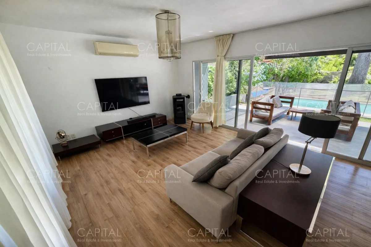 Casa en Playa Mansa, propiedad 285693 -Imagen 3