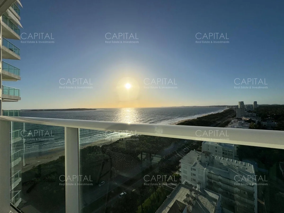 Apartamento en Playa Mansa, propiedad 287496 -Imagen 2