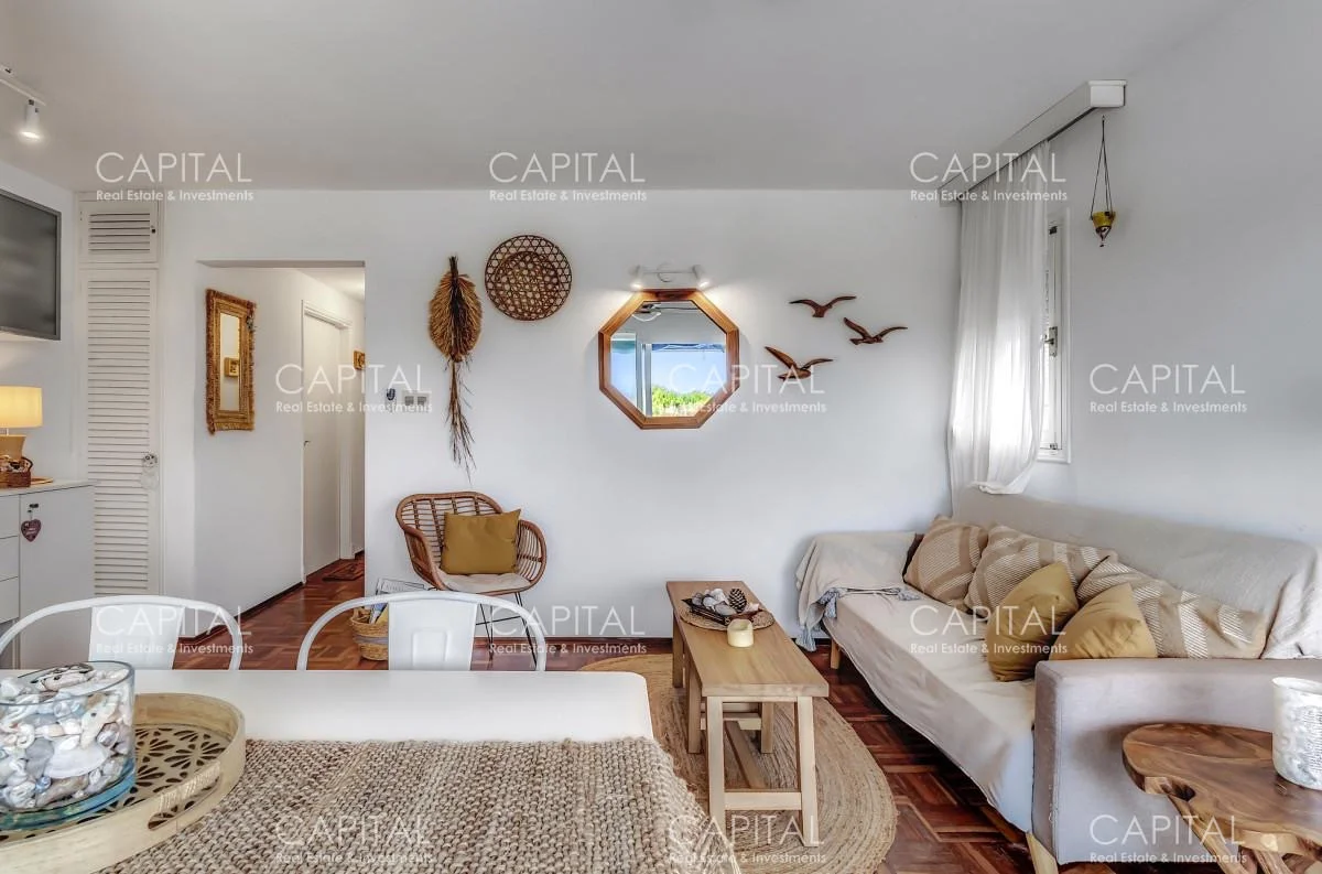 Apartamento en Playa Mansa, propiedad 288743 -Imagen 2