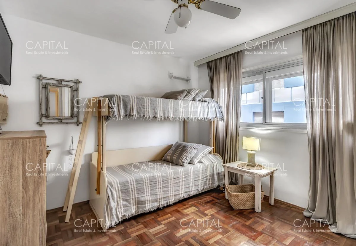 Apartamento en Playa Mansa, propiedad 288743 -Imagen 11
