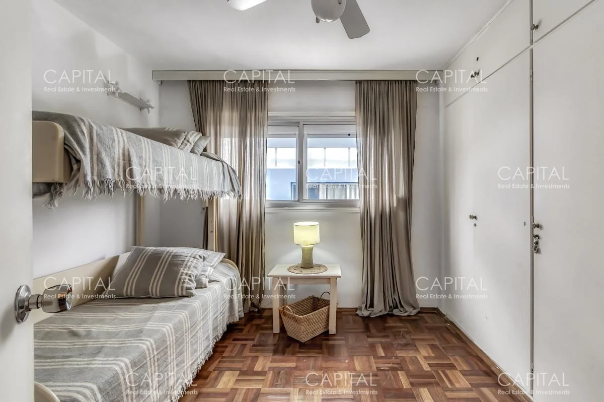 Apartamento en Playa Mansa, propiedad 288743 -Imagen 12
