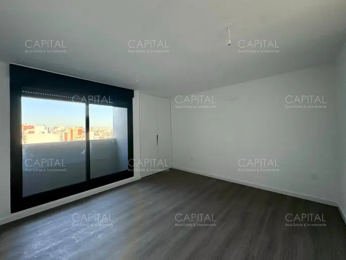 Monoambiente en venta a estrenar con balcón en piso alto, Cordón, Montevideo