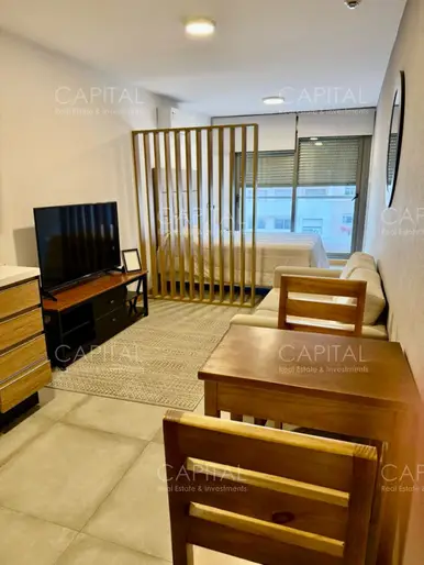 Monoambiente amoblado en alquiler anual en Pocitos, sobre calle Chucarro