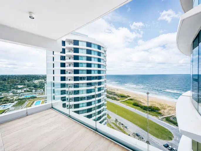 TRUMP TOWER Apartamento primera linea en Playa Brava, Punta del Este dos dormitorios en Alquiler