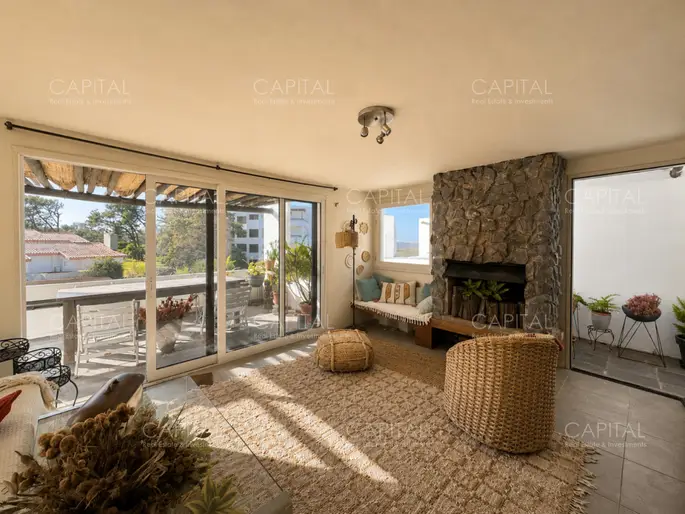 Apartamento en Venta de Tres Droimitorios en Playa Brava