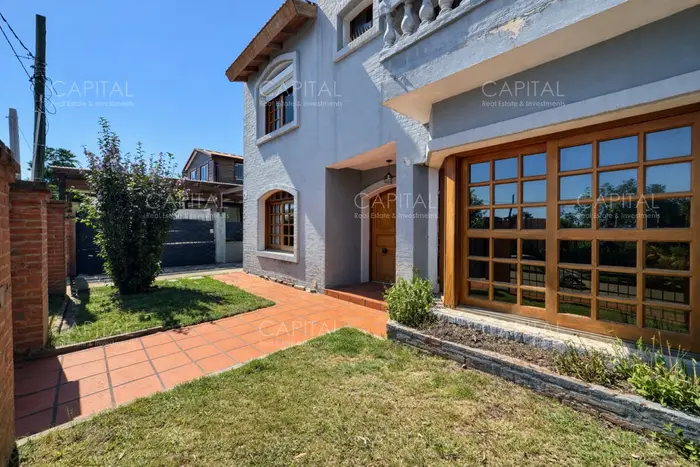 Casa de Cuatro dormitorios en Venta en Maldonado