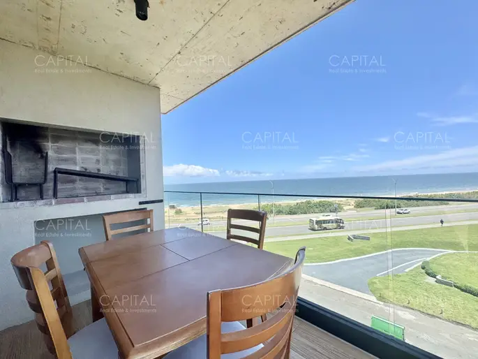 Apartamento para alquiler de temporada en Playa Mansa 2 dormitorios, Primera Línea