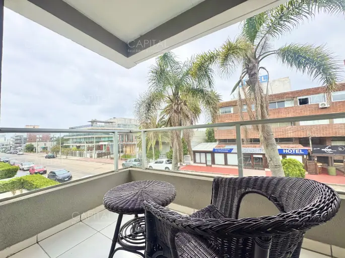 Apartamento Moderno en venta, 2 dormitorios en Peninsula