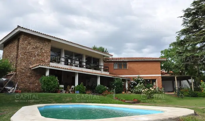 Casa de Cinco dormitorios Playa Mansa Punta del Este