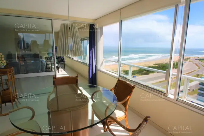Tiburon en venta y alquiler frente a Playa Brava