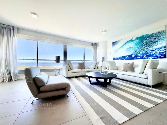 OPORTUNIDAD EN LE PARC PUNTA DEL ESTE DE TRES DORMITORIOS Y DEPENDENCIA DE SERVICIO EN VENTA
