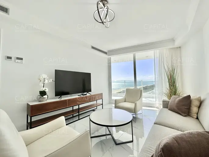 Apartamento de dos dormitorios en Paramount Smart Tower en Venta