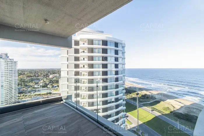 TRUMP TOWER Apartamento primera linea en Playa Brava, Punta del Este dos dormitorios en Alquiler Anual