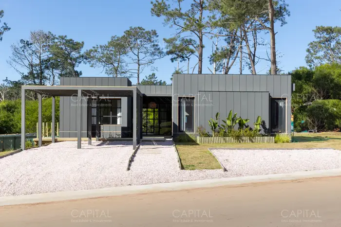 Excepcional casa en venta barrio cerrado Reserva Montoya
