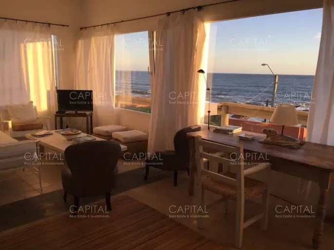 Casita playera en La Barra con vista al mar en La Posta del Cangrejo