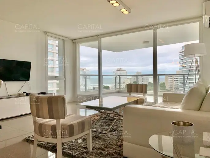 Torre ONE Tres Dormitorios Apartamento