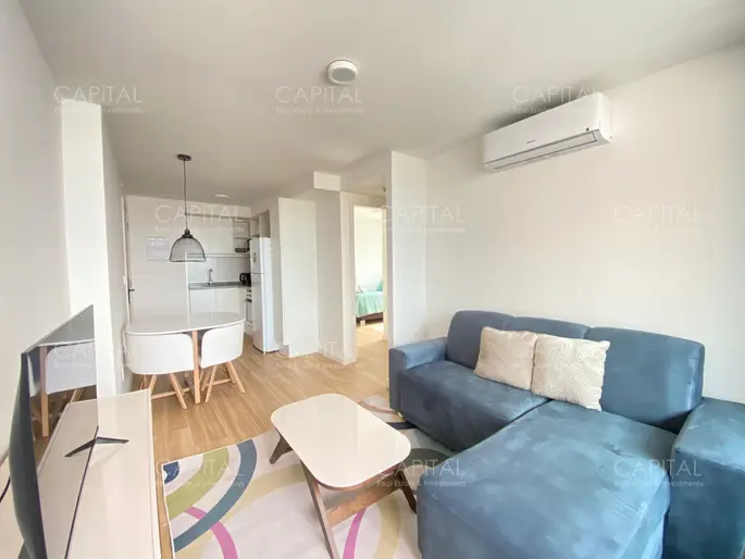 Apartamento de 2 dormitorios en venta, Playa Brava, Punta del Este.